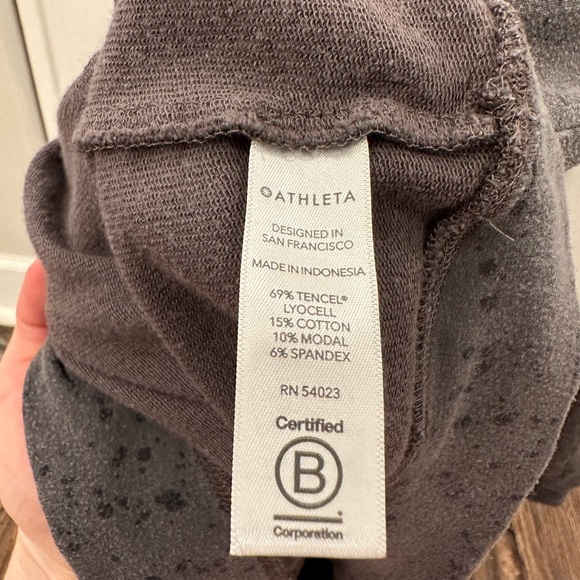 Athleta Crewneck! - Picture 5 of 5